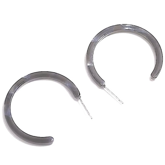 💜10/$25💜NEW Medium Gray Acrylic Hoop Earrings - Picture 8 of 8